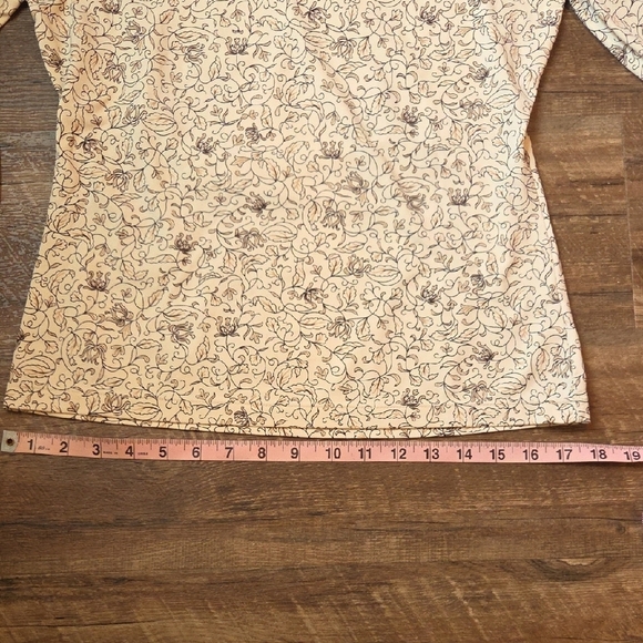 The Limited Cream Floral Blouse Size Medium - Picture 6 of 7